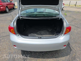 2009 Toyota Corolla – miniatura 11