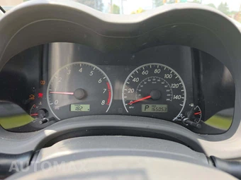 2009 Toyota Corolla – miniatura 6
