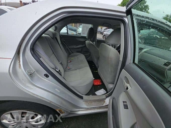 2009 Toyota Corolla LE - miniatura 16