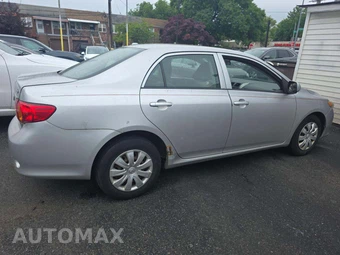 2009 Toyota Corolla LE - miniatura 3