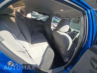 2009 Toyota Corolla LE – miniatura 16