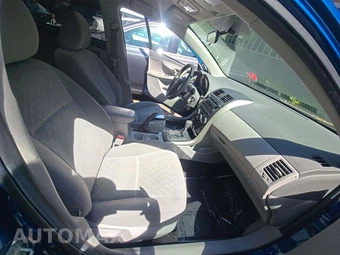 2009 Toyota Corolla LE – miniatura 18