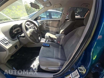 2009 Toyota Corolla LE – miniatura 6