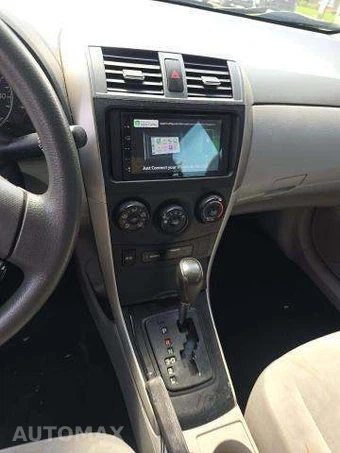 2009 Toyota Corolla LE – miniatura 10