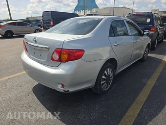 2009 Toyota Corolla LE - miniatura 4