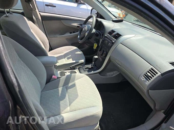 2009 Toyota Corolla LE – miniatura 18