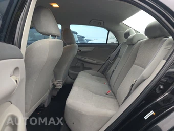 2009 Toyota Corolla S - miniatura 13