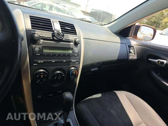 2009 Toyota Corolla XLE - miniatura 10