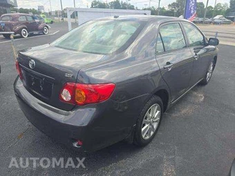 2009 Toyota Corolla XLE – miniatura 3