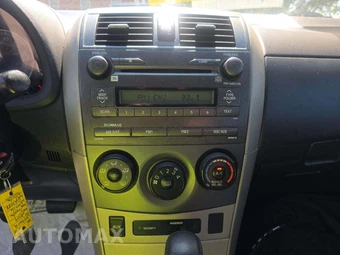 2009 Toyota Corolla XRS – miniatura 10