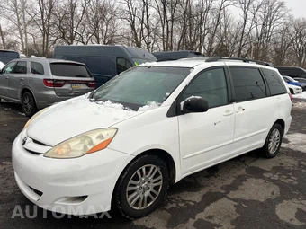 2009 Toyota Sienna LE Minivan 7-Passenger 119.3" WB — car from the USA, Manheim Buy-Now listing at AUTOMAX