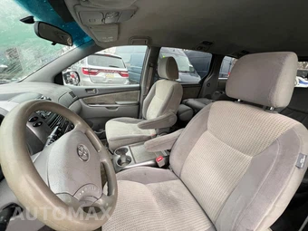 2009 Toyota Sienna LE Minivan 7-Passenger 119.3" WB - miniatura 11