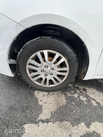 2009 Toyota Sienna LE Minivan 7-Passenger 119.3" WB - miniatura 19