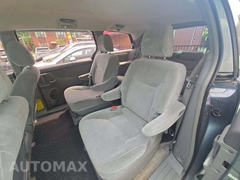 2009 Toyota Sienna LE Minivan 8-Passenger 119.3" WB - miniatura 13