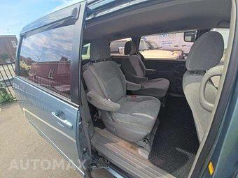 2009 Toyota Sienna LE Minivan 8-Passenger 119.3" WB - miniatura 17