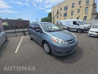 2009 Toyota Sienna LE Minivan 8-Passenger 119.3" WB - miniatura 4
