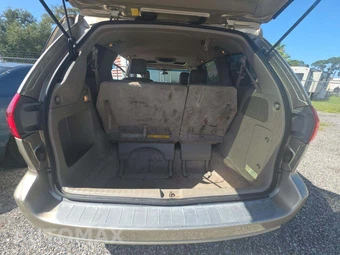 2009 Toyota Sienna XLE Minivan 7-Passenger 119.3" WB - miniatura 15