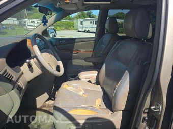 2009 Toyota Sienna XLE Minivan 7-Passenger 119.3" WB - miniatura 6