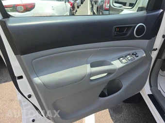 2009 Toyota Tacoma Crew Cab Medium Bed – miniatura 9