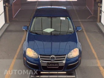 2009 Volkswagen Jetta Sedan S – miniatura 2