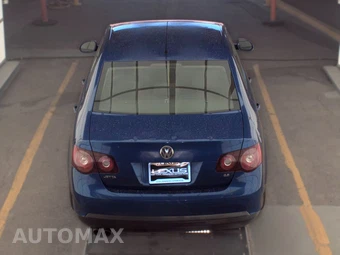 2009 Volkswagen Jetta Sedan S – miniatura 5