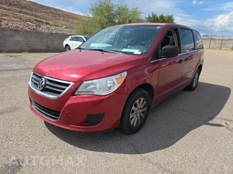 2009 Volkswagen Routan S 121.2" WB