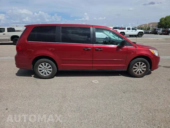 2009 Volkswagen Routan S 121.2" WB - miniatura 4
