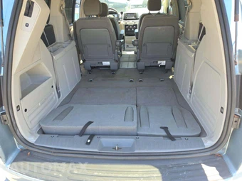 2009 Volkswagen Routan SE w/Rear Seat Entertainment 121.2" WB - miniatura 12