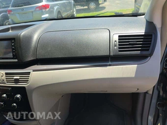 2009 Volkswagen Routan SE w/Rear Seat Entertainment 121.2" WB - miniatura 17