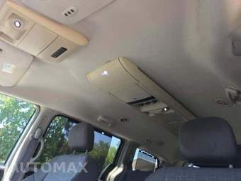2009 Volkswagen Routan SE w/Rear Seat Entertainment 121.2" WB - miniatura 8