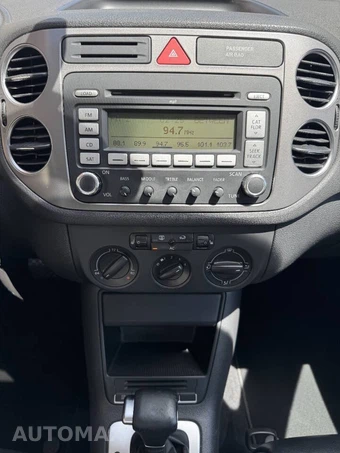 2009 Volkswagen Tiguan S - miniatura 25