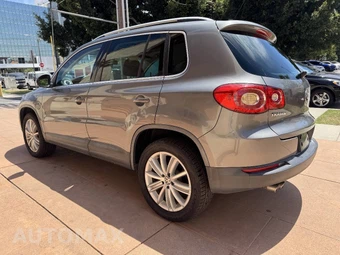 2009 Volkswagen Tiguan S - miniatura 5