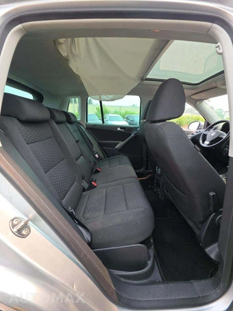 2009 Volkswagen Tiguan SE – miniatura 13