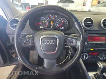 2010 Audi A3 2.0T Premium Plus - miniatura 10