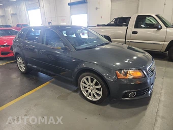 2010 Audi A3 2.0T Premium Plus - miniatura 3