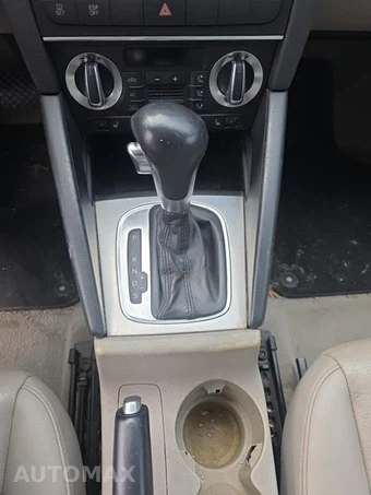 2010 Audi A3 2.0T Premium Plus – miniatura 32