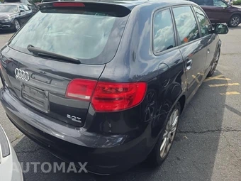 2010 Audi A3 2.0T Premium Plus – miniatura 4