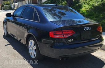 2010 Audi A4 2.0T Premium Sedan – miniatura 4