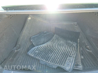 2010 Audi A4 2.0T Premium Sedan - miniatura 16