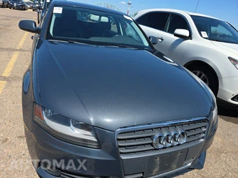 2010 Audi A4 2.0T Premium Sedan - miniatura 2