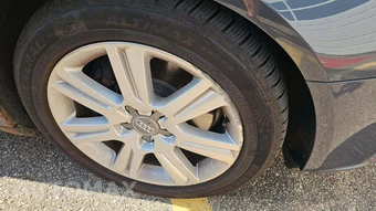 2010 Audi A4 2.0T Premium Sedan - miniatura 23