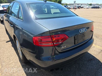 2010 Audi A4 2.0T Premium Sedan - miniatura 6