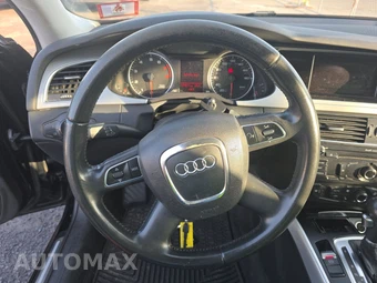2010 Audi A4 2.0T Premium Sedan – miniatura 10