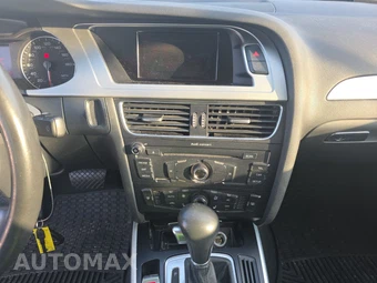 2010 Audi A4 2.0T Premium Sedan – miniatura 11