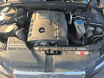 2010 Audi A4 2.0T Premium Sedan – miniatura 15