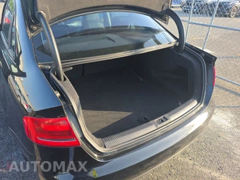 2010 Audi A4 2.0T Premium Sedan – miniatura 16