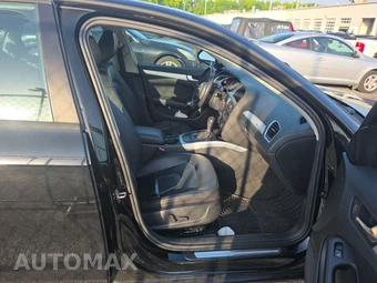 2010 Audi A4 2.0T Premium Sedan – miniatura 8