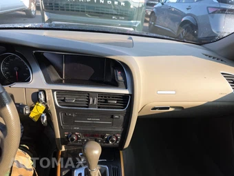 2010 Audi A5 Cabriolet Premium Plus Convertible – miniatura 11