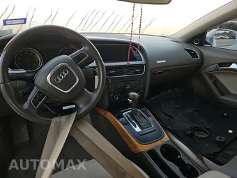 2010 Audi A5 Coupe 2.0T – miniatura 11