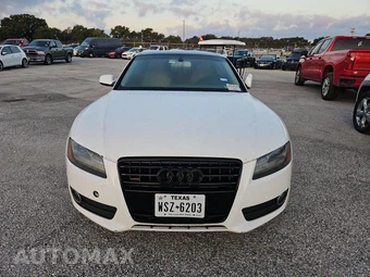 2010 Audi A5 Coupe 2.0T – miniatura 2